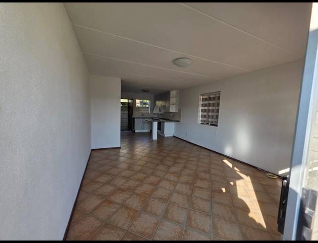 2 BEDROOM APARTMENT FOR SALE IN EDLEEN